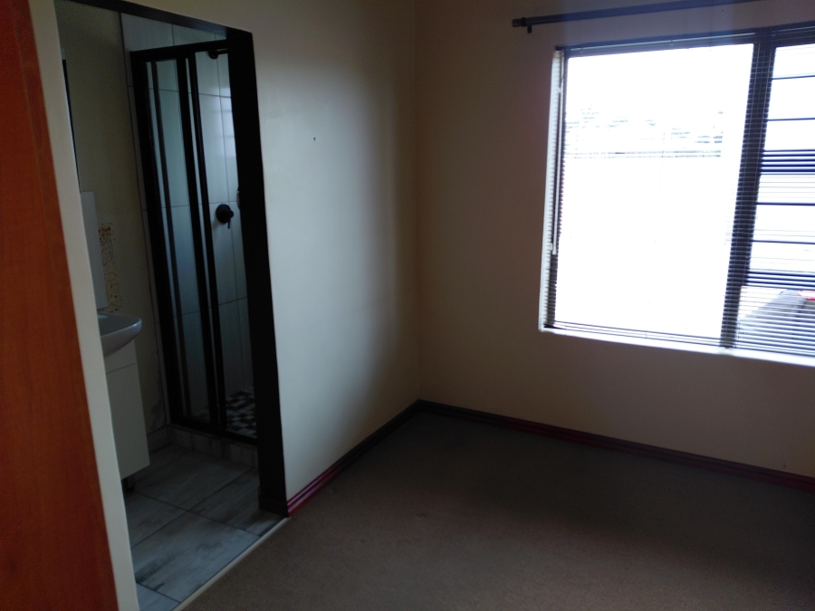 2 Bedroom Property for Sale in Campher Park Eastern Cape